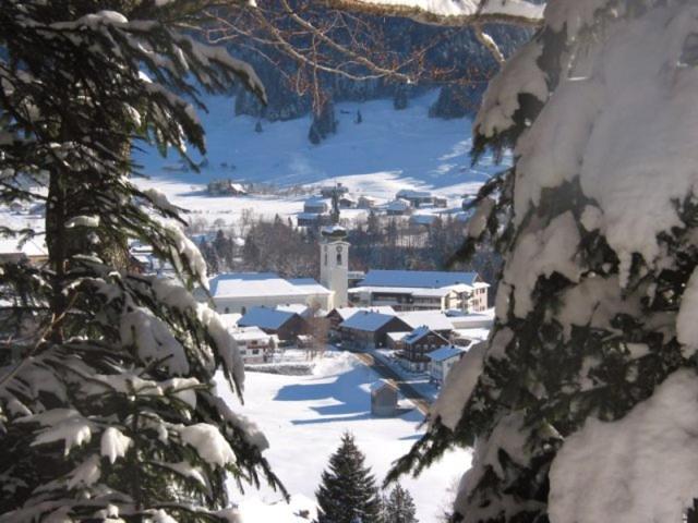 Hotel Oxa Hittisau Exterior foto